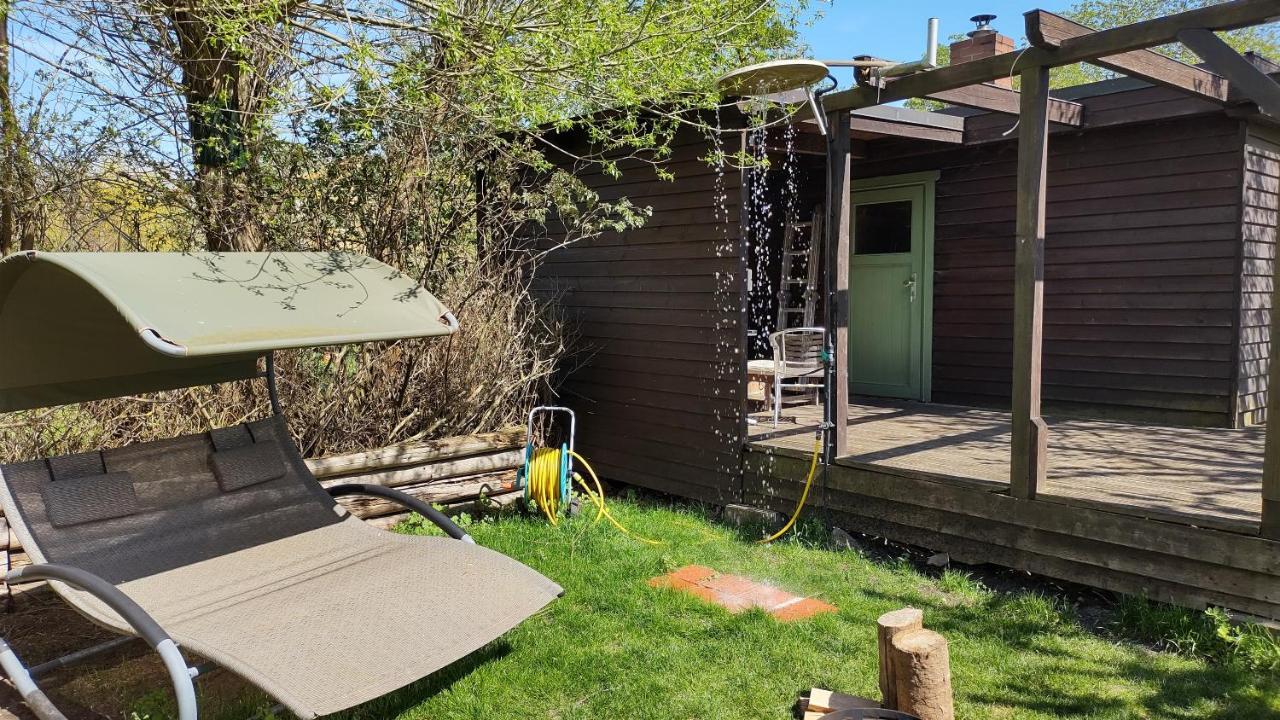 Grosse Wohnung / Haushaelfte In Peetzig Am See Angermunde Bagian luar foto